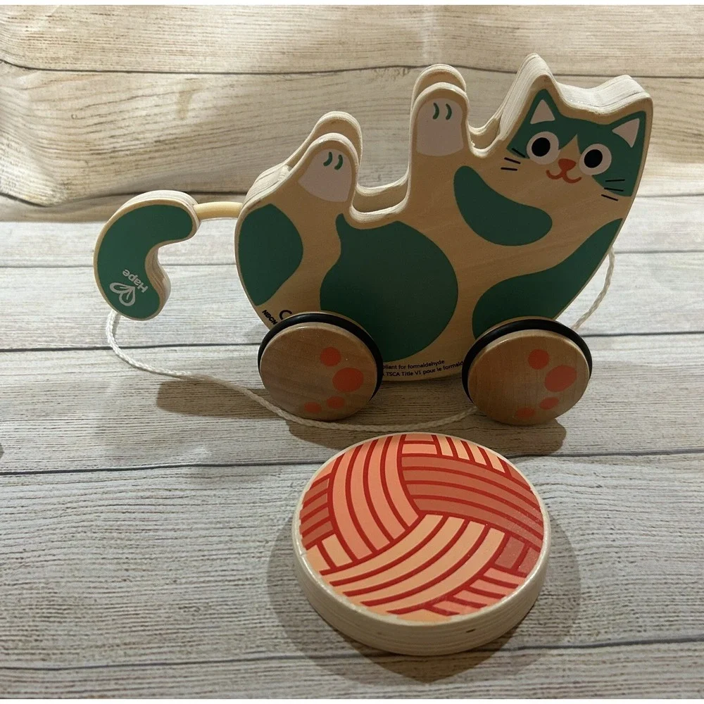 Montessori Toy Wooden Kitten Yarn Roll & Rattle Walk Along Pull Toy Tb12